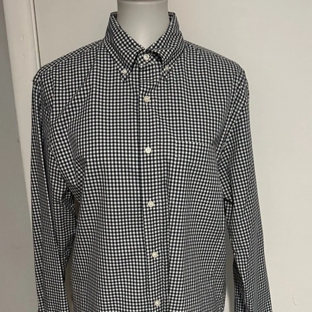 J Crew Plaid‎ Shirt - Size M.